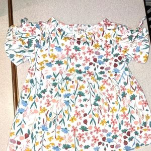 Carter's floral print ruffled sleeve baby girls t-shirt 🥀🌿